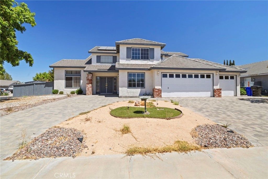 14710 Ponderosa Ranch, Victorville