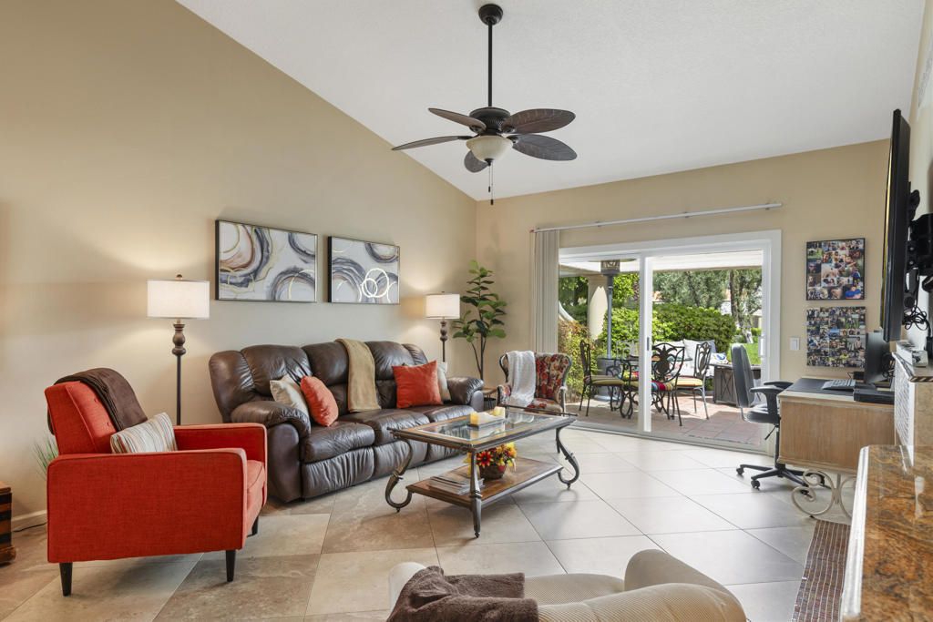 182 Desert Falls Circle, Palm Desert