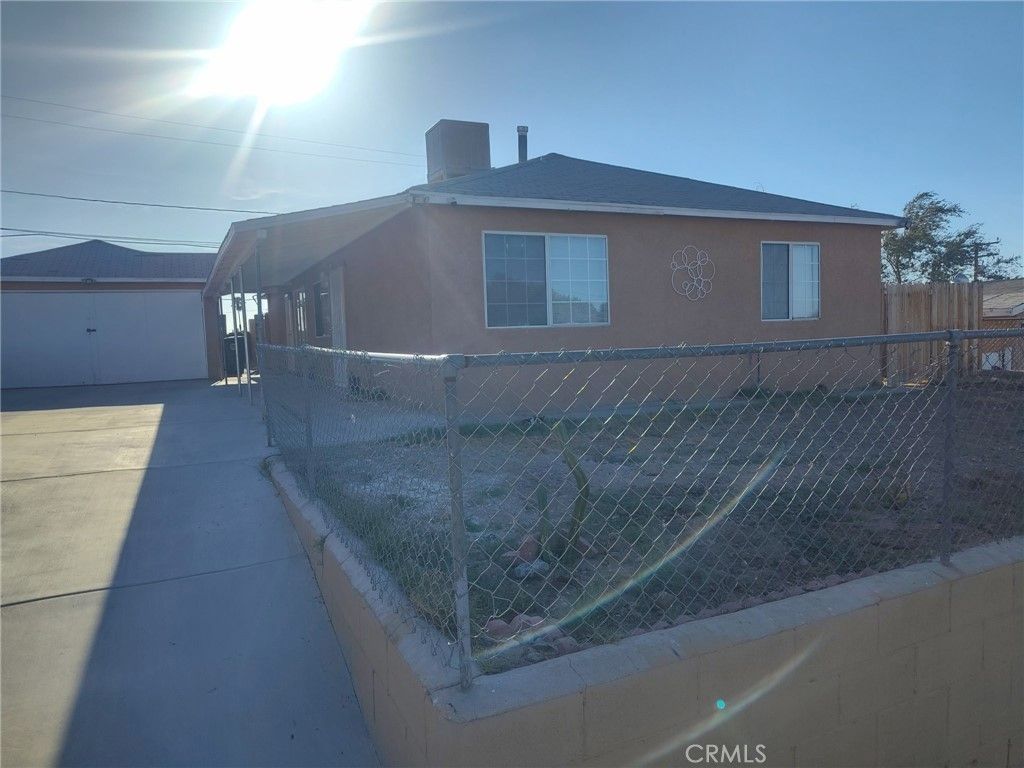 322 Maxine Avenue # 1, Barstow