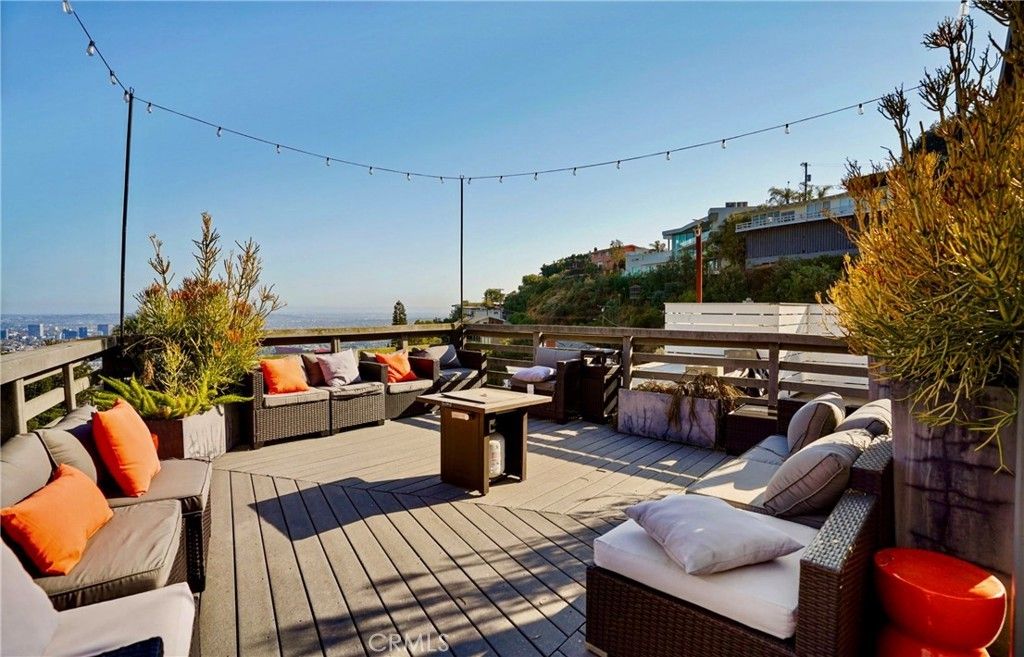 8835 Evanview, Los Angeles