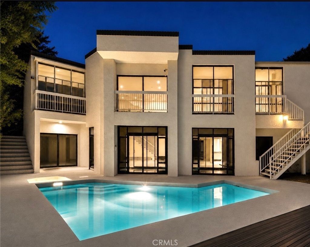 3278 Dora Verdugo Drive, Glendale