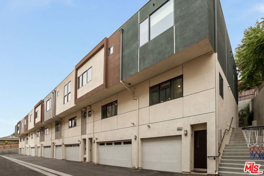 2924 Rowena Avenue # 1, Los Angeles