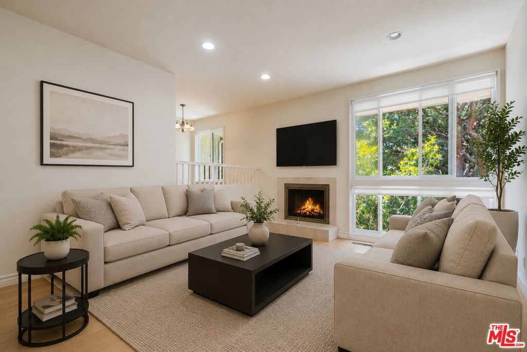17241 Palisades Circle, Pacific Palisades
