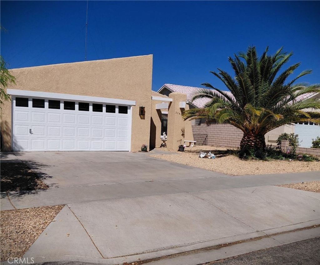 27564 Lakeview, Helendale