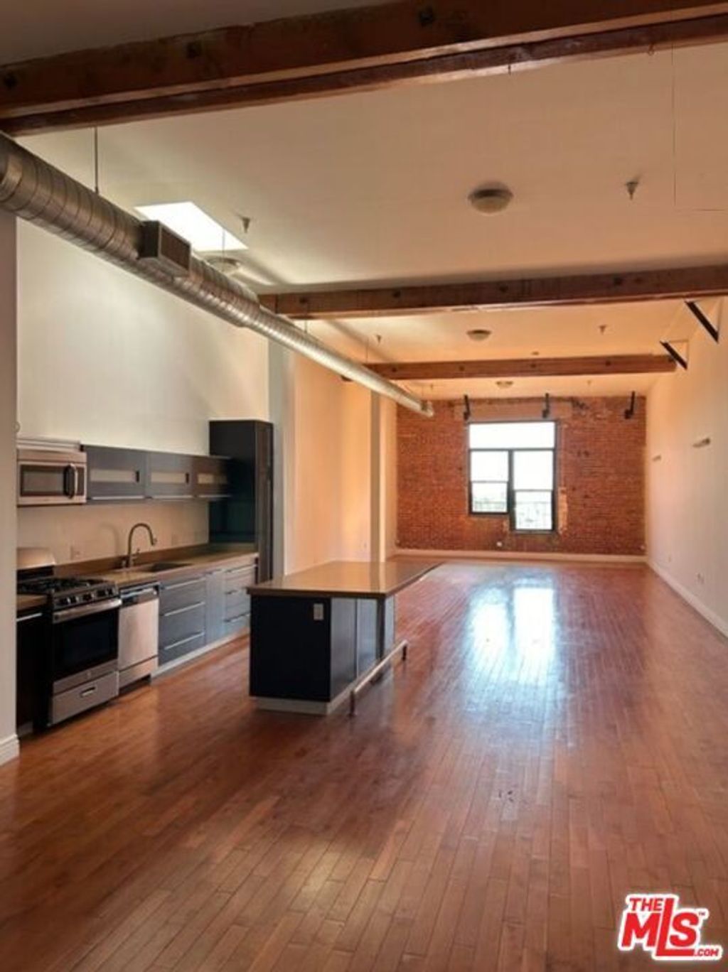 652 Mateo Street # 303, Los Angeles