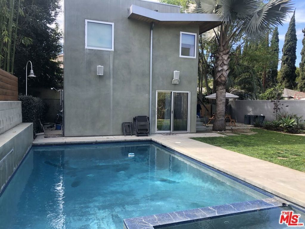 2491 Granville Avenue # B, Los Angeles