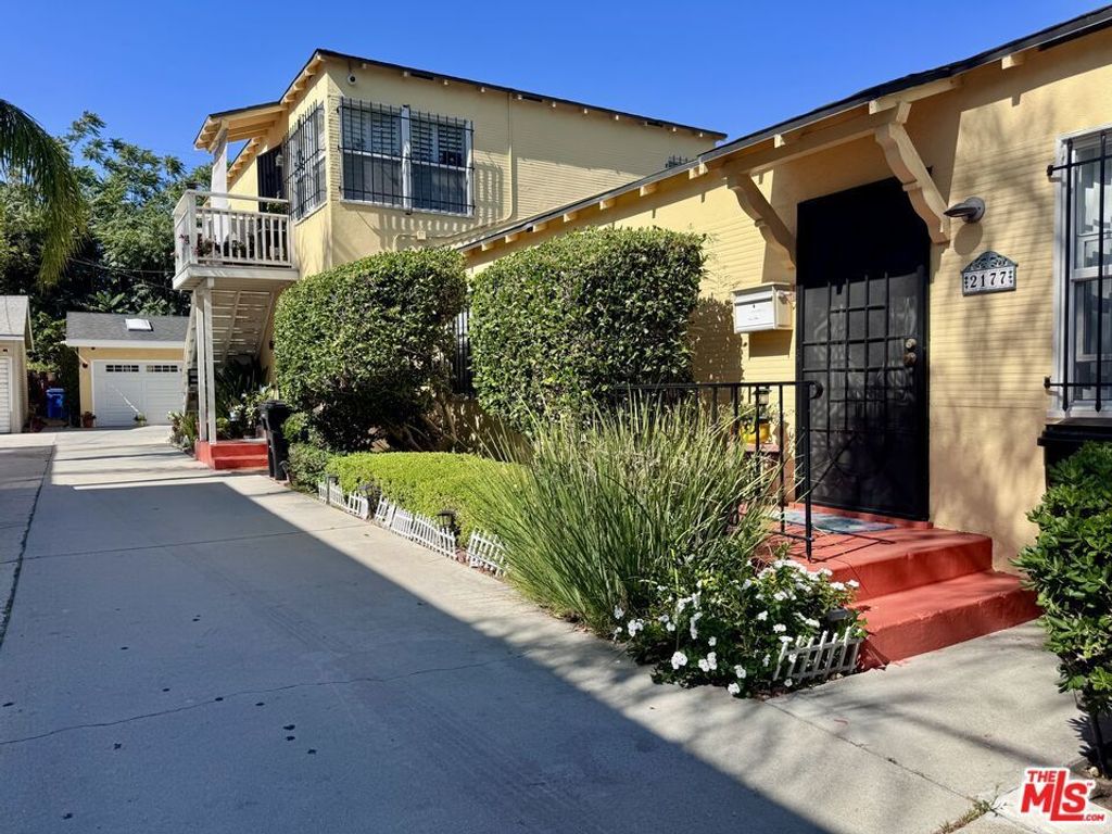 2177 W 27th Street # 2177, Los Angeles