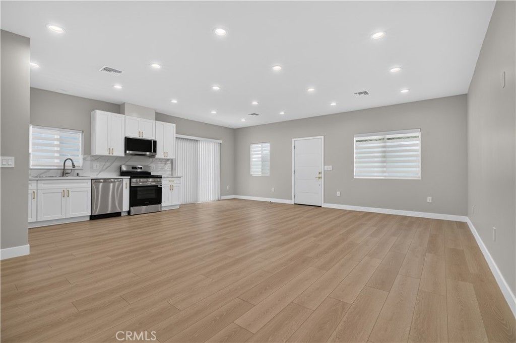 16425 Clymer Street, Granada Hills