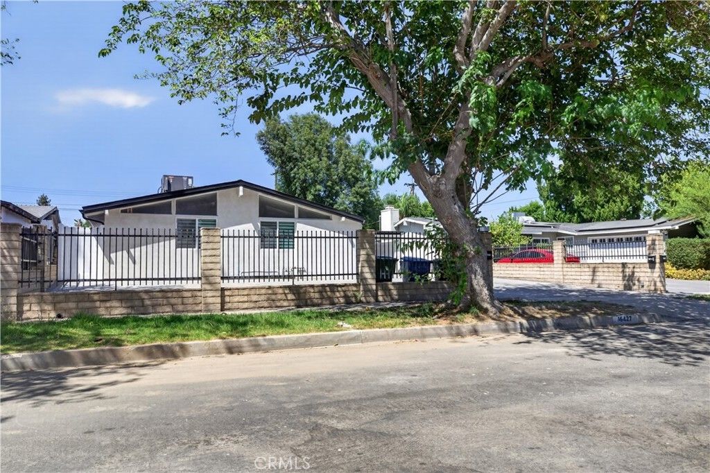 16425 Clymer Street, Granada Hills