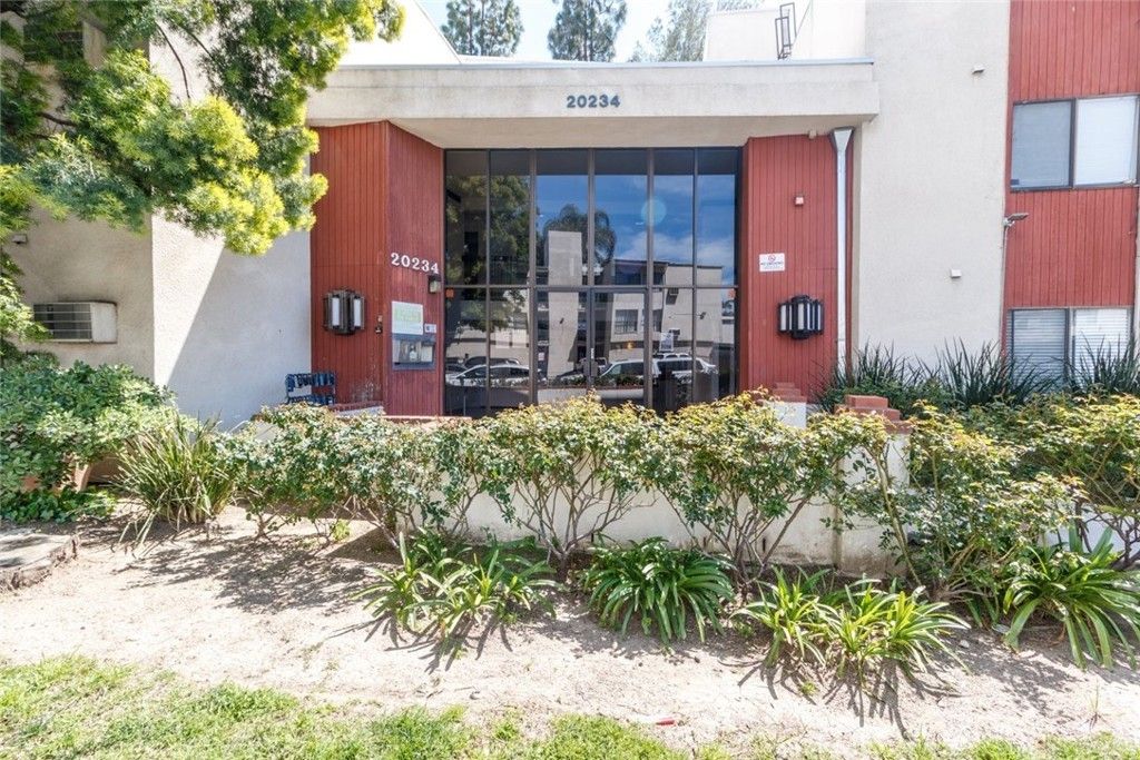 20234 Cantara Street # 231, Winnetka