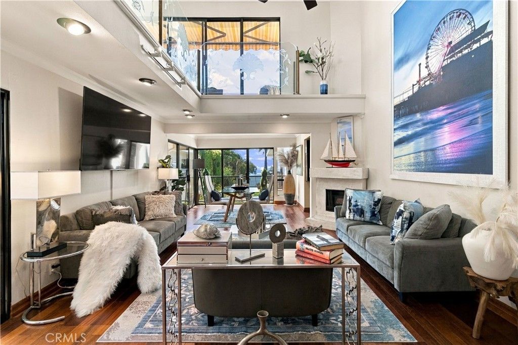 833 Ocean Avenue # 304, Santa Monica