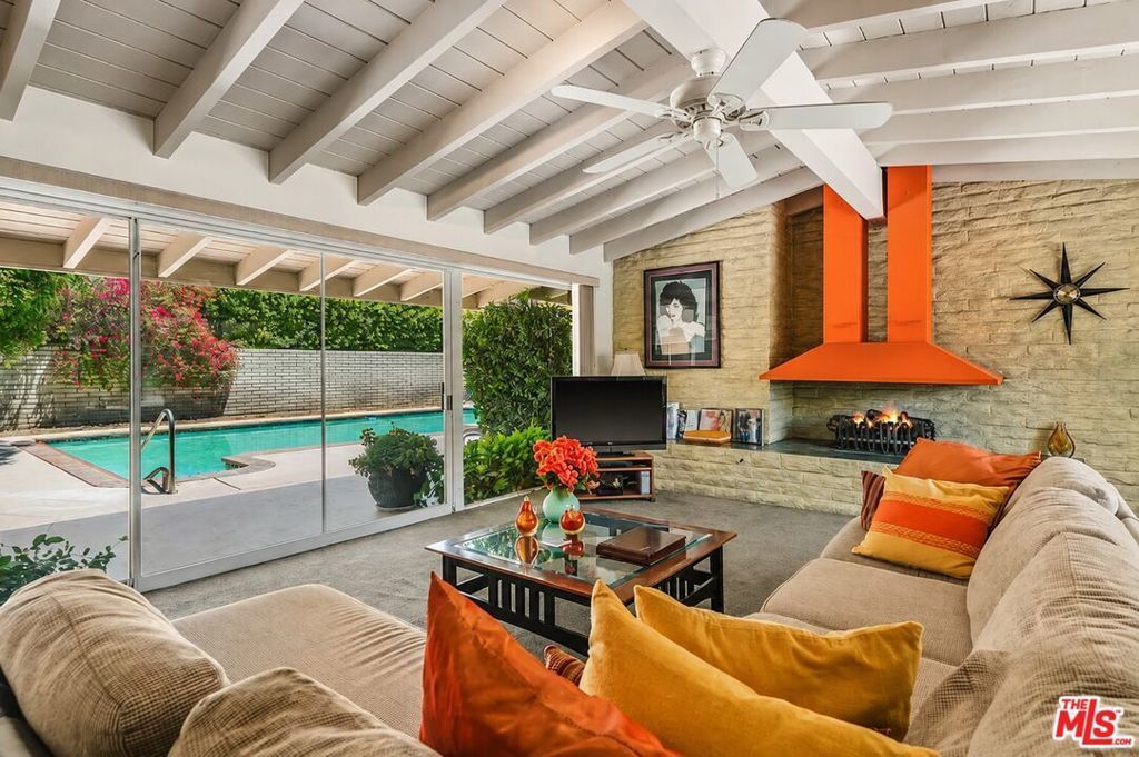1094 S Paseo De Marcia, Palm Springs