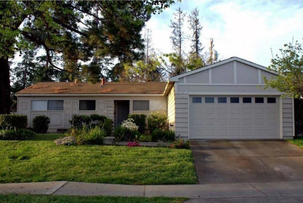 19960 Pear Tree Lane, Cupertino