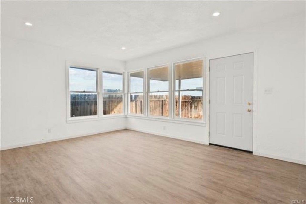 13057 Davenport, Edwards