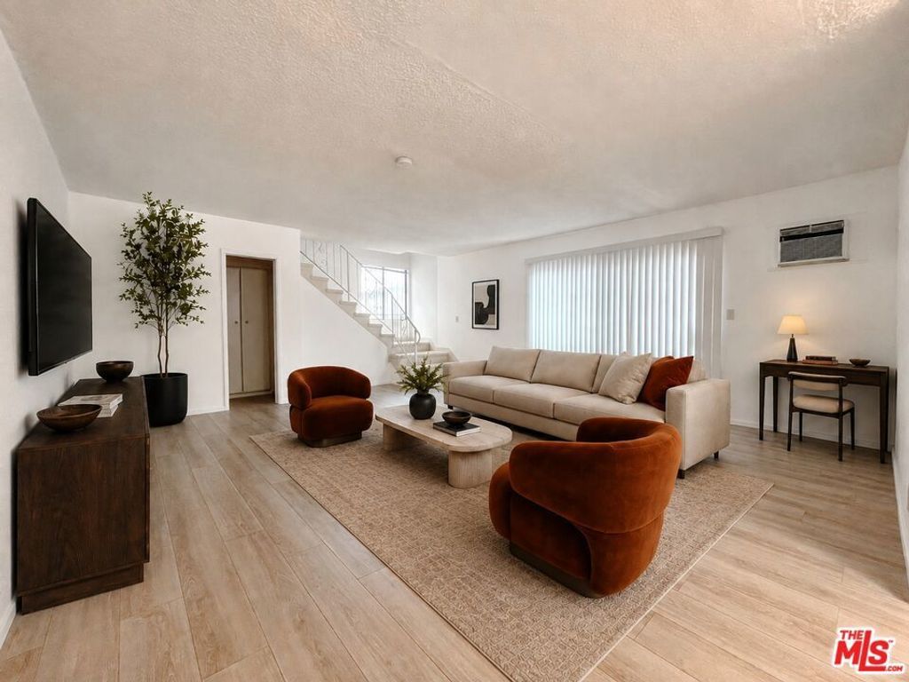 935 N Alfred Street # 5, West Hollywood