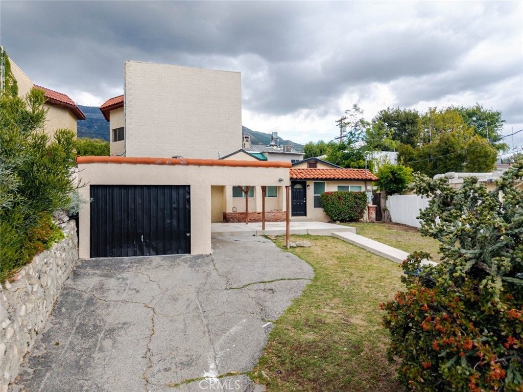 3643 1st Avenue, La Crescenta