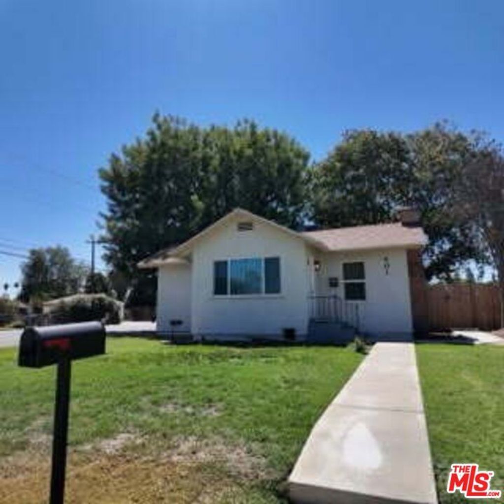 401 Cypress Street, Bakersfield