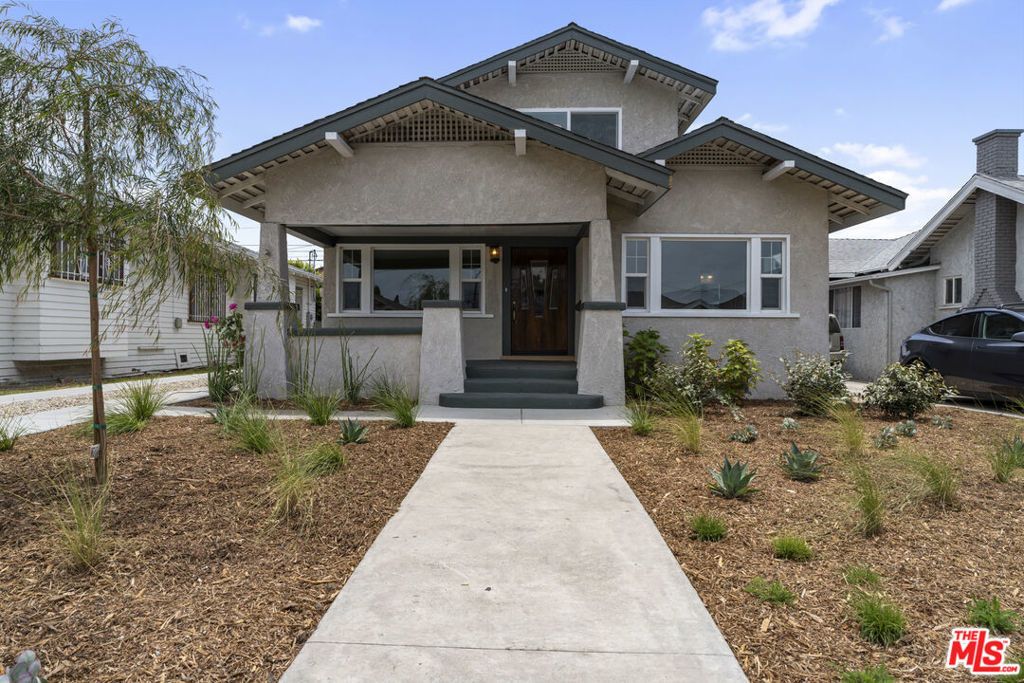 1828 W 41st Place, Los Angeles
