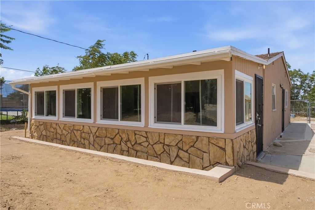 4851 W Avenue M8, Lancaster