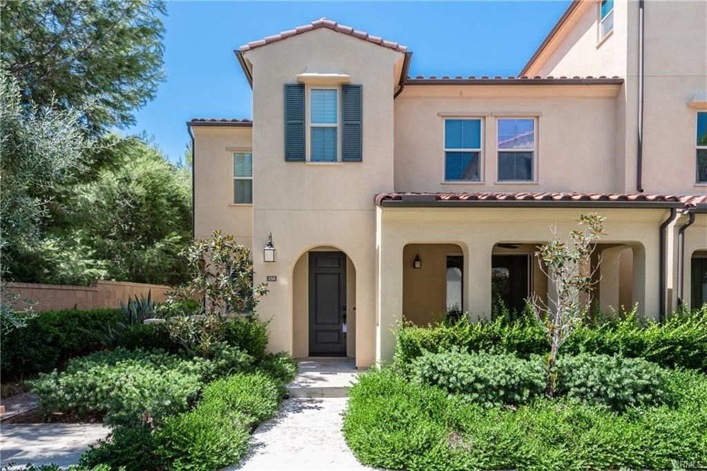 256 Borrego, Irvine