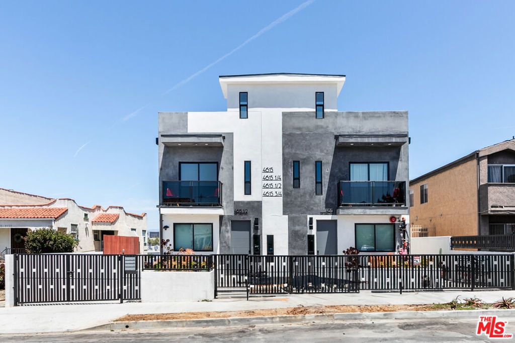 4615 St Charles Place # 3/4, Los Angeles