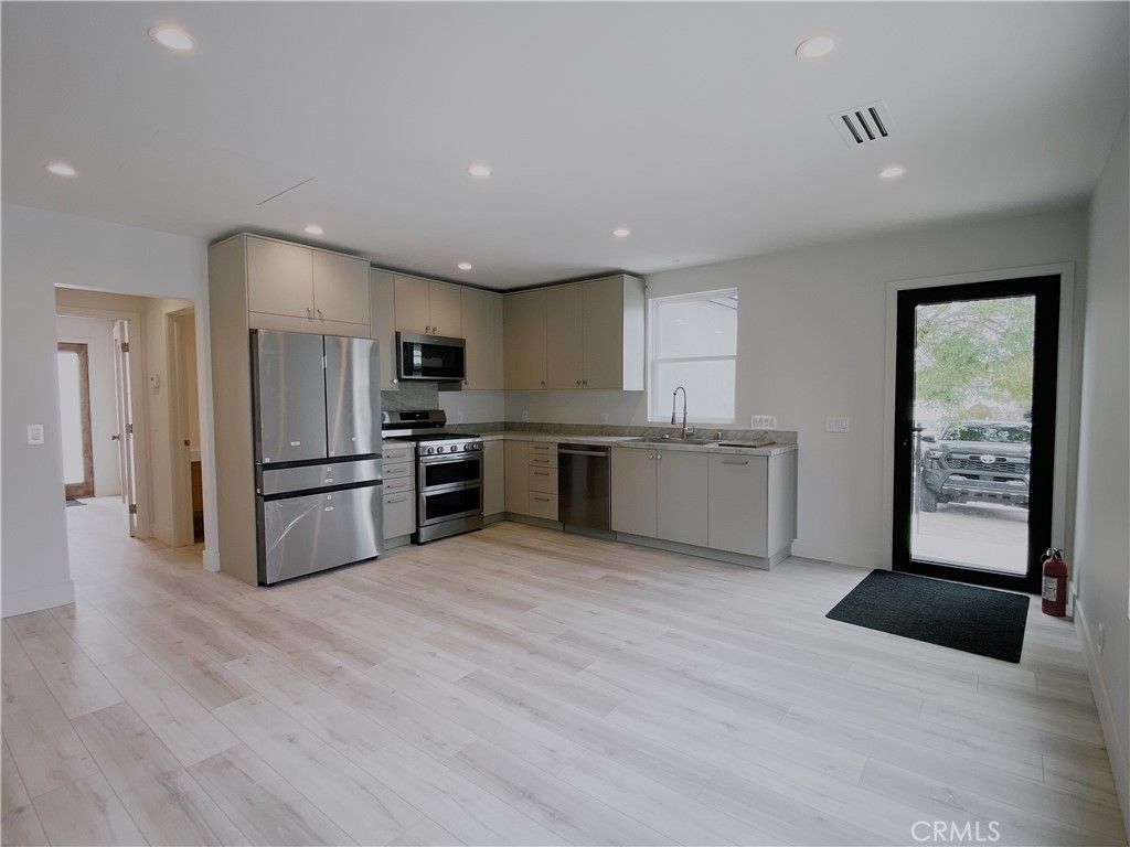 3647 1/2 Brunswick, Atwater Village