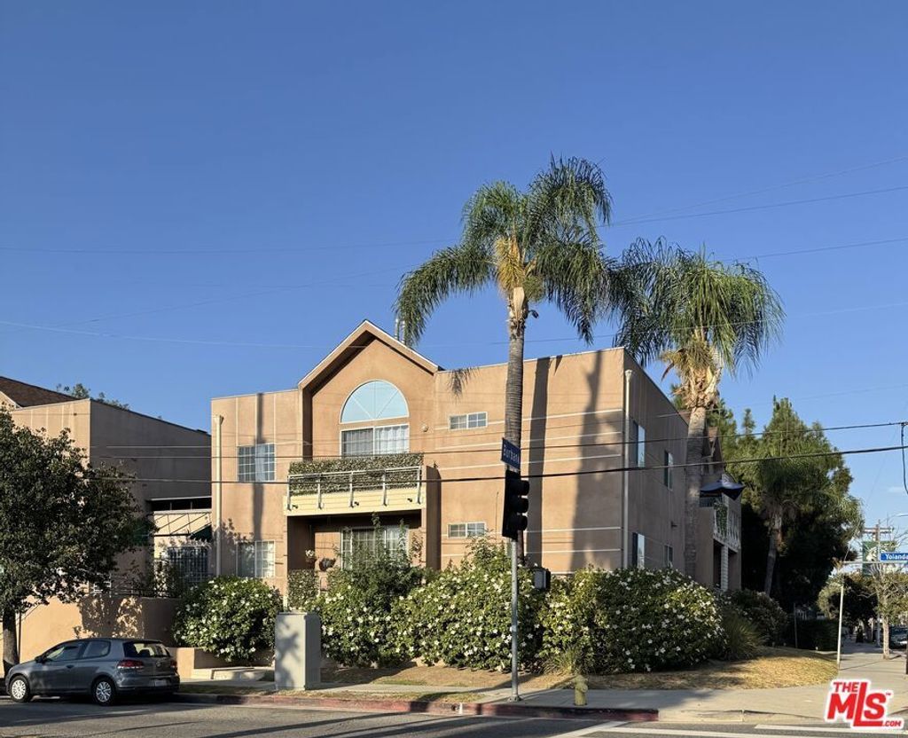 5620 Yolanda Avenue # 111, Tarzana