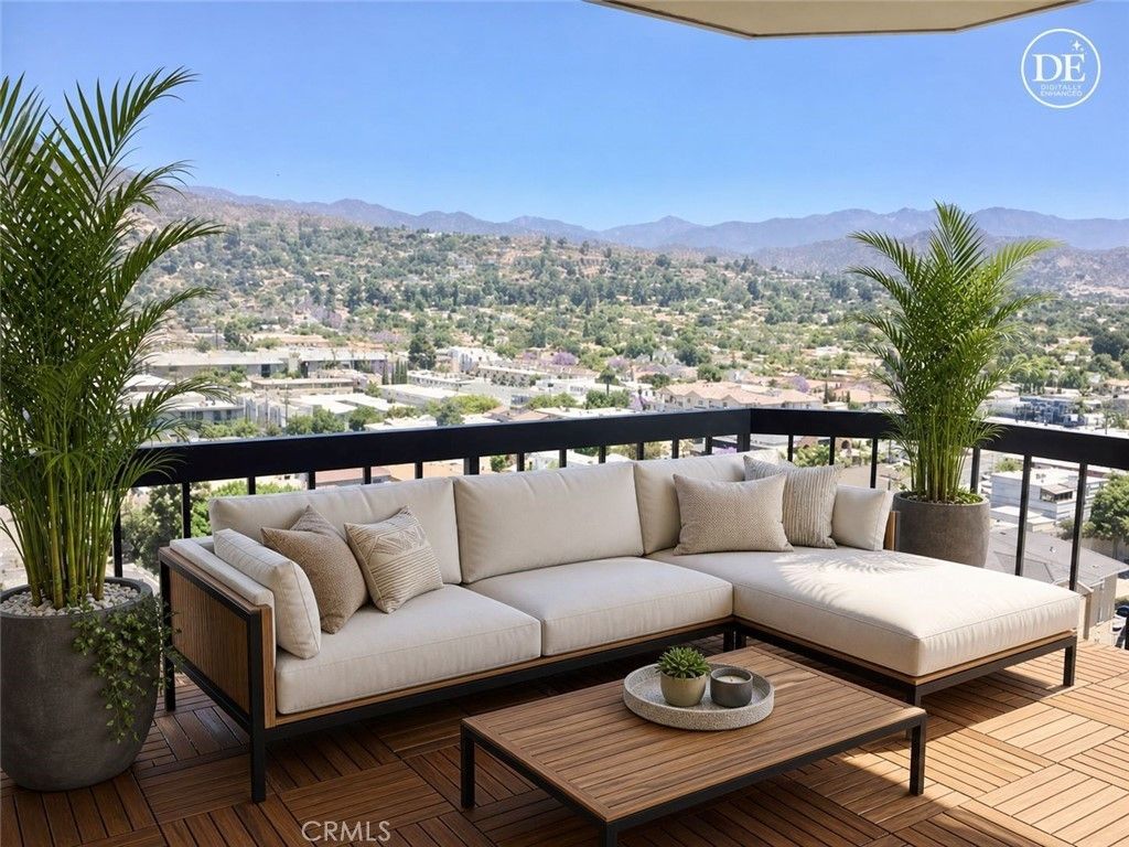 222 Monterey # 1106, Glendale