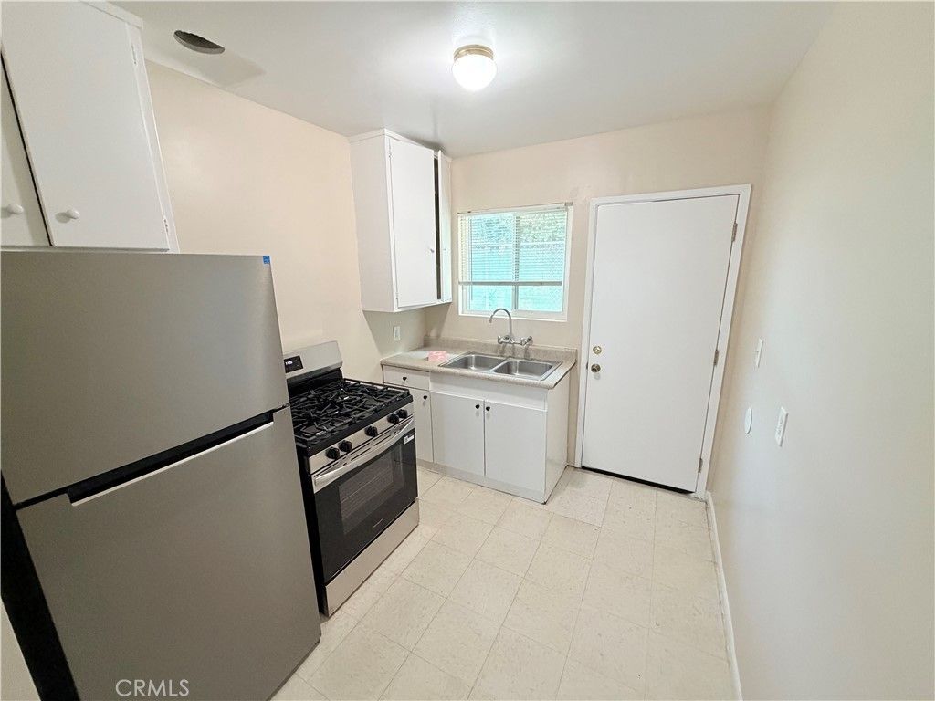 936 W Foothill Boulevard # 12, Azusa