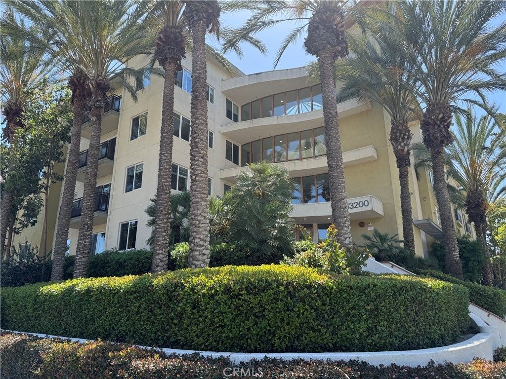 13200 Pacific Promenade # 217, Playa Vista