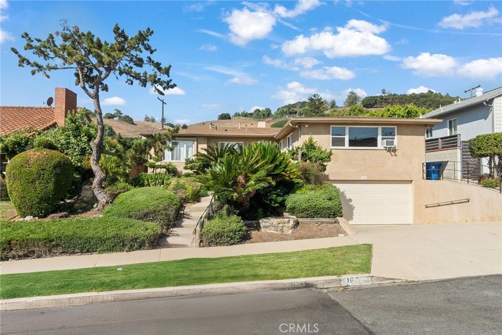 1027 S Malgren, San Pedro