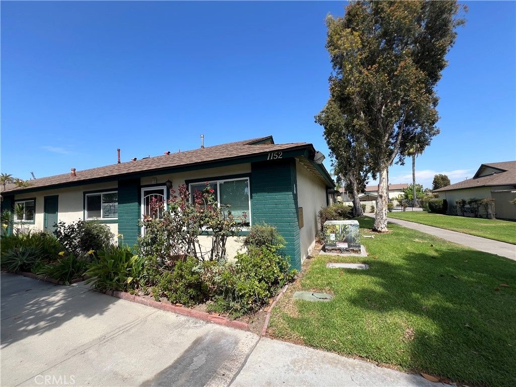1152 N West, Anaheim