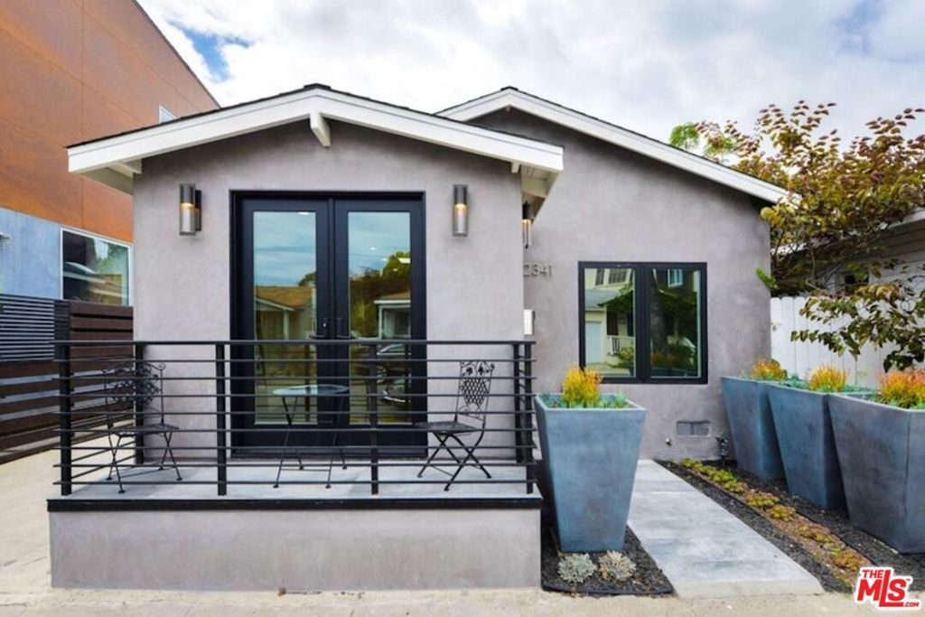 2341 Beach Avenue, Venice