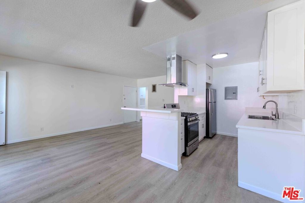 1426 S Orange Grove Avenue # 8, Los Angeles