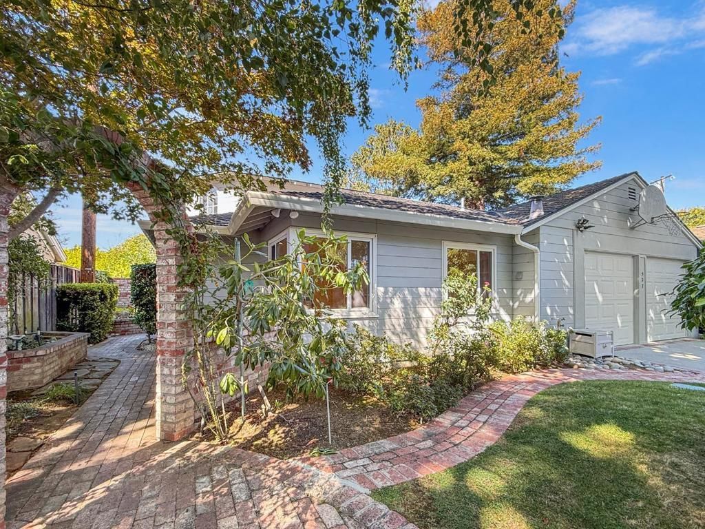 527 Hilbar Lane, Palo Alto
