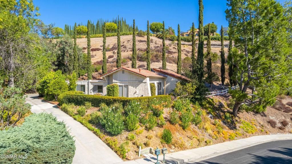 32355 Saddle Mountain Drive, Westlake Village