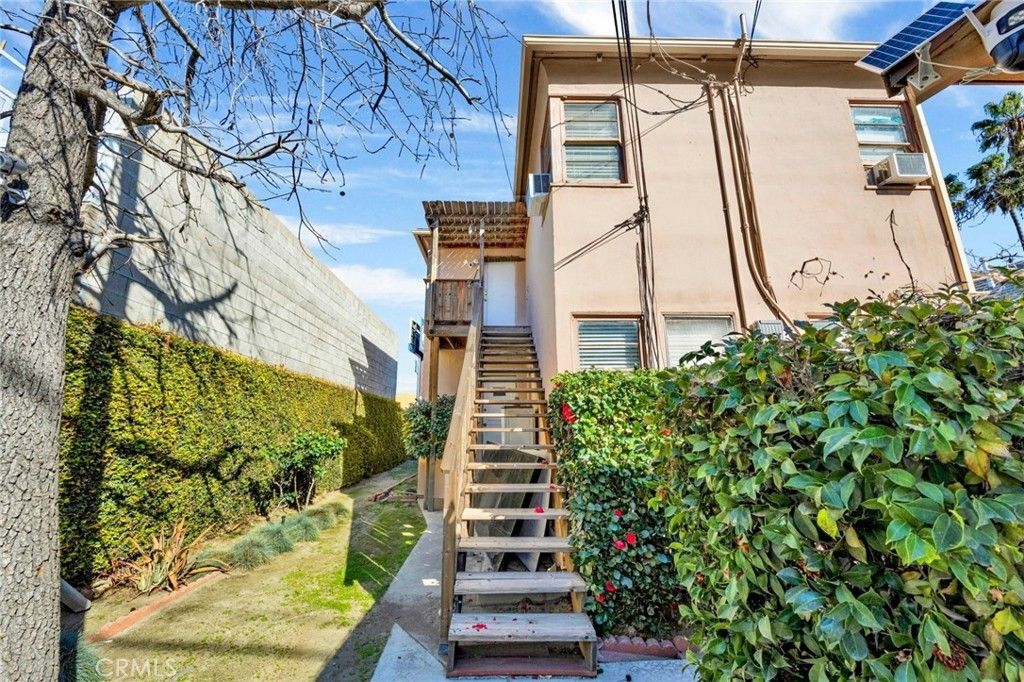 4343 Laurel Canyon Boulevard, Studio City