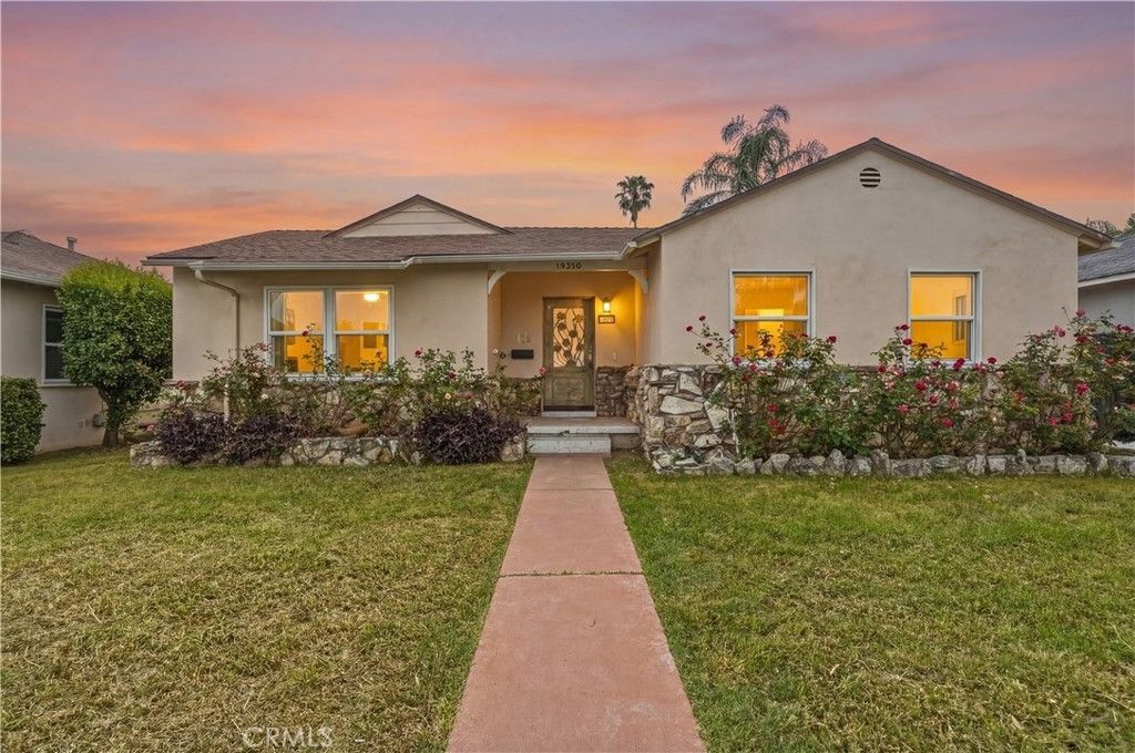 19550 Vanowen, Reseda