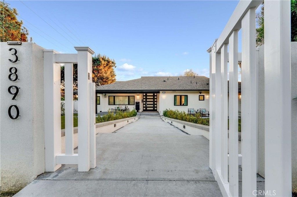 3890 Shadow Grove Road, Pasadena