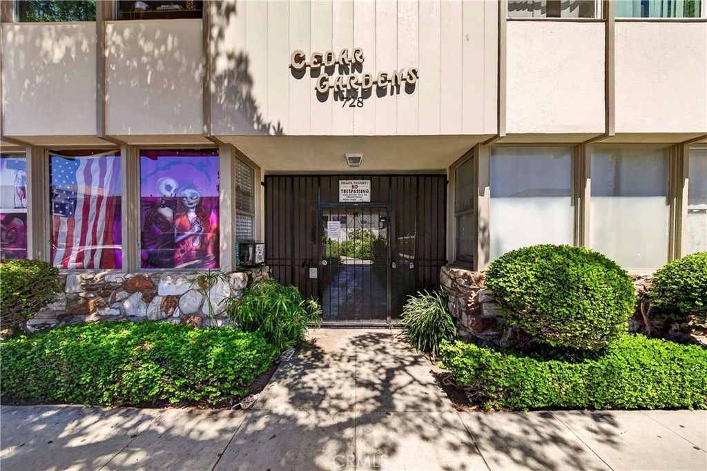 728 Cedar, Long Beach