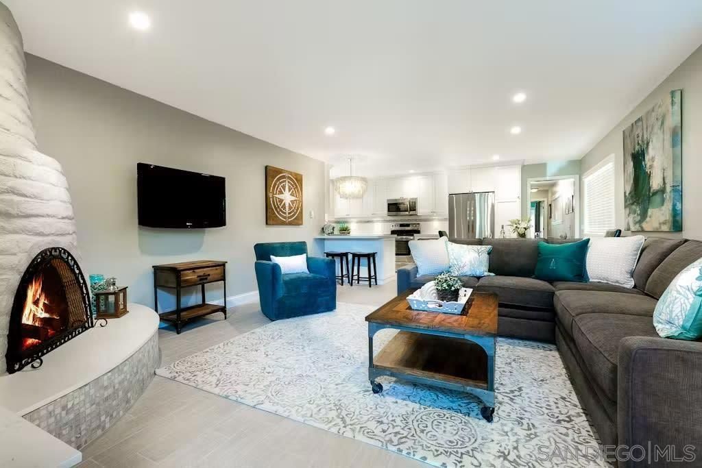 337 Rosemont St, La Jolla