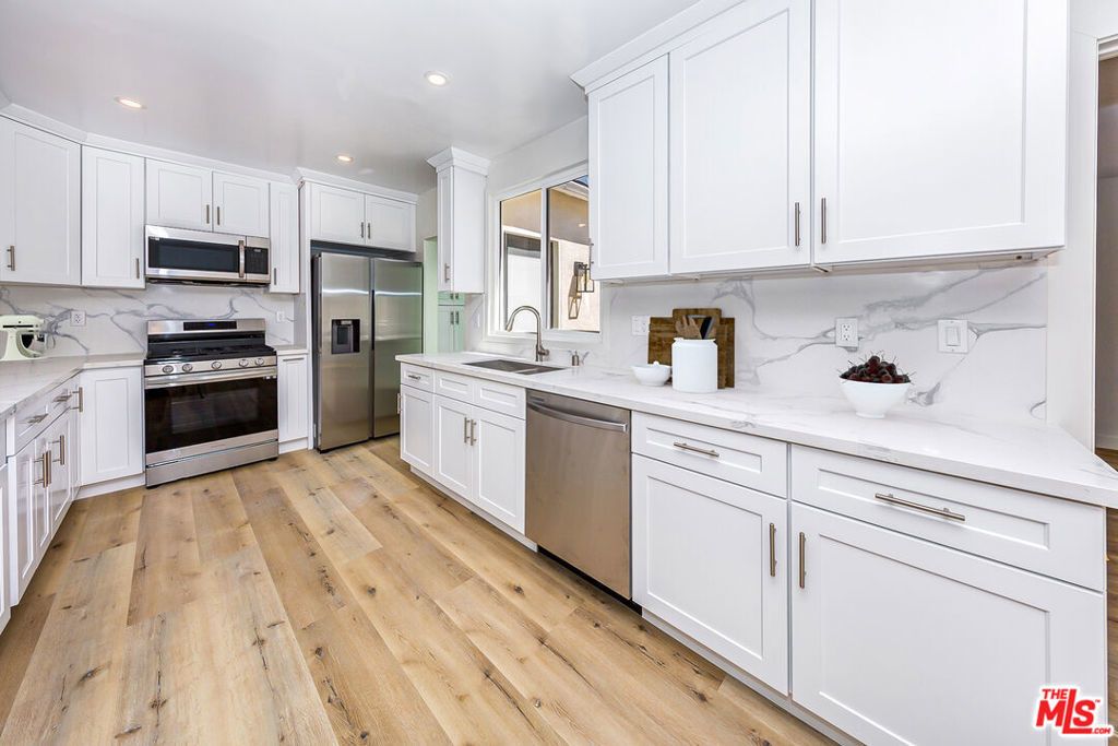 1656 S Crescent Heights Boulevard, Los Angeles