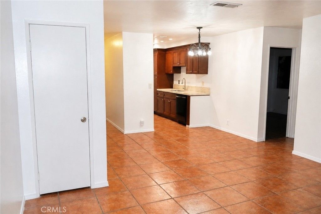 1741 Neil Armstrong # 208, Montebello