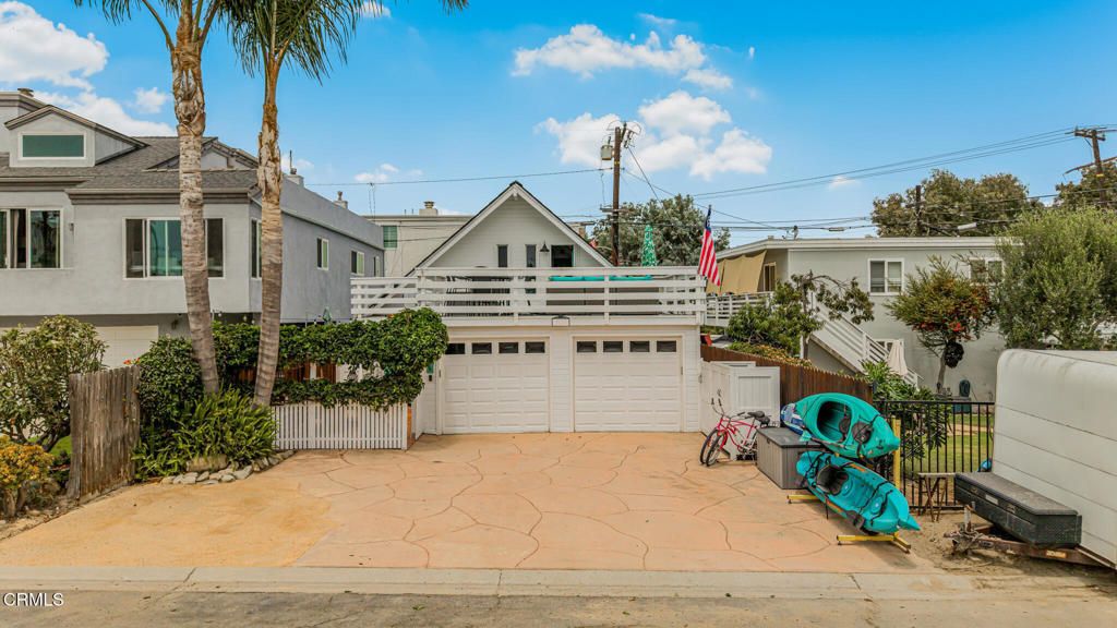 345 Hollywood Boulevard, Oxnard