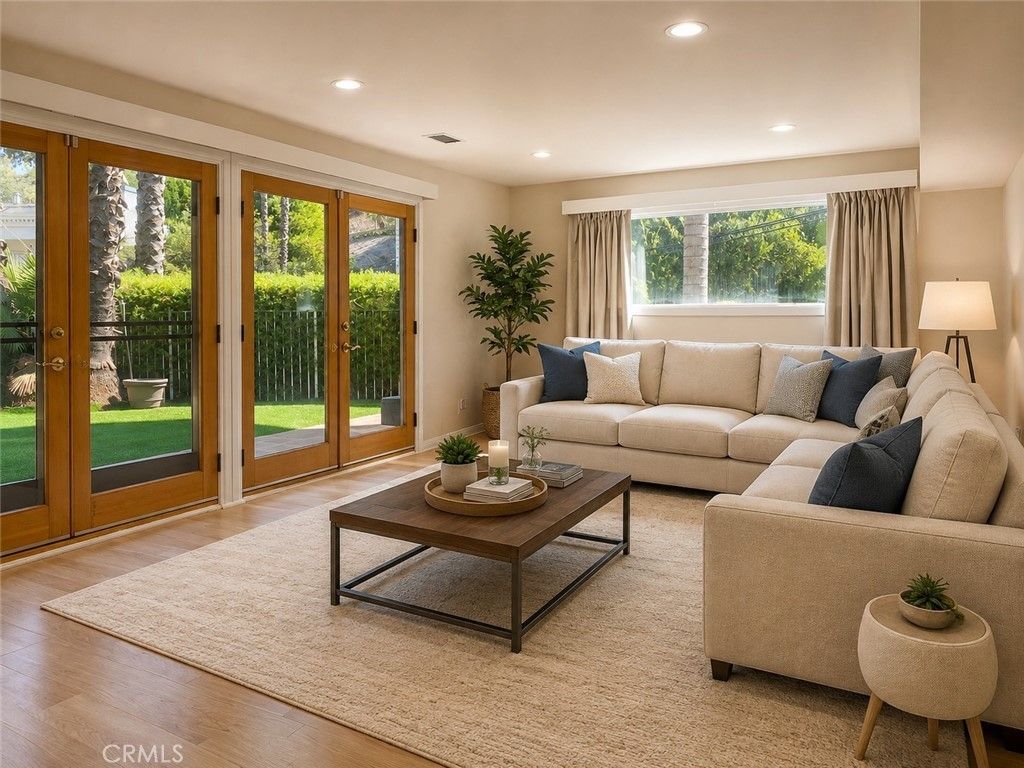 4421 Grimes, Encino