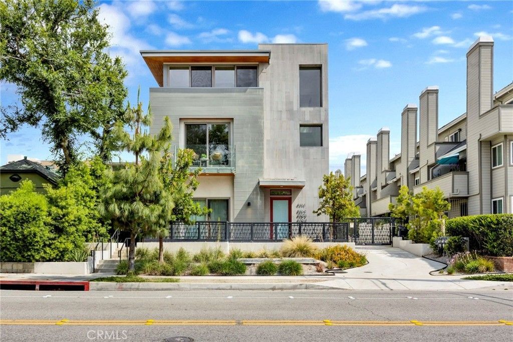 941 E California Boulevard # 1, Pasadena