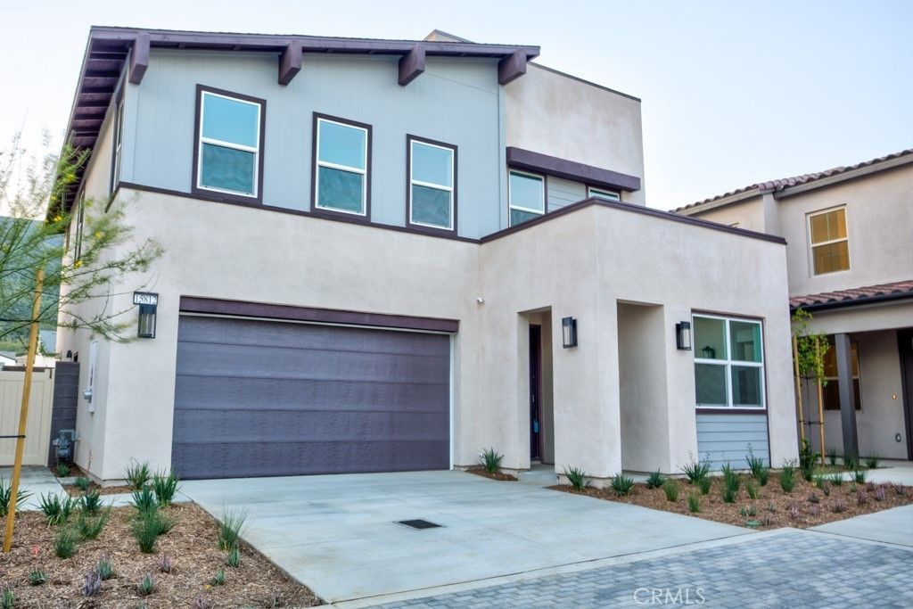 15812 Caterpillar Dr, Fontana