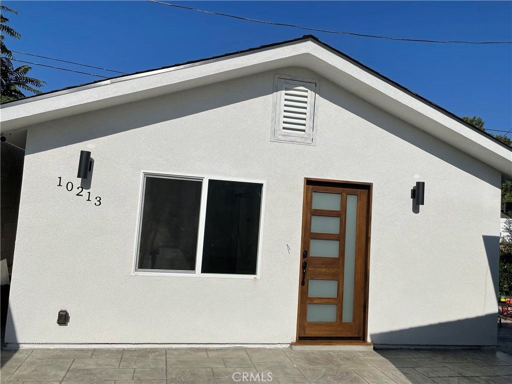 10213 Quill Avenue, Sunland