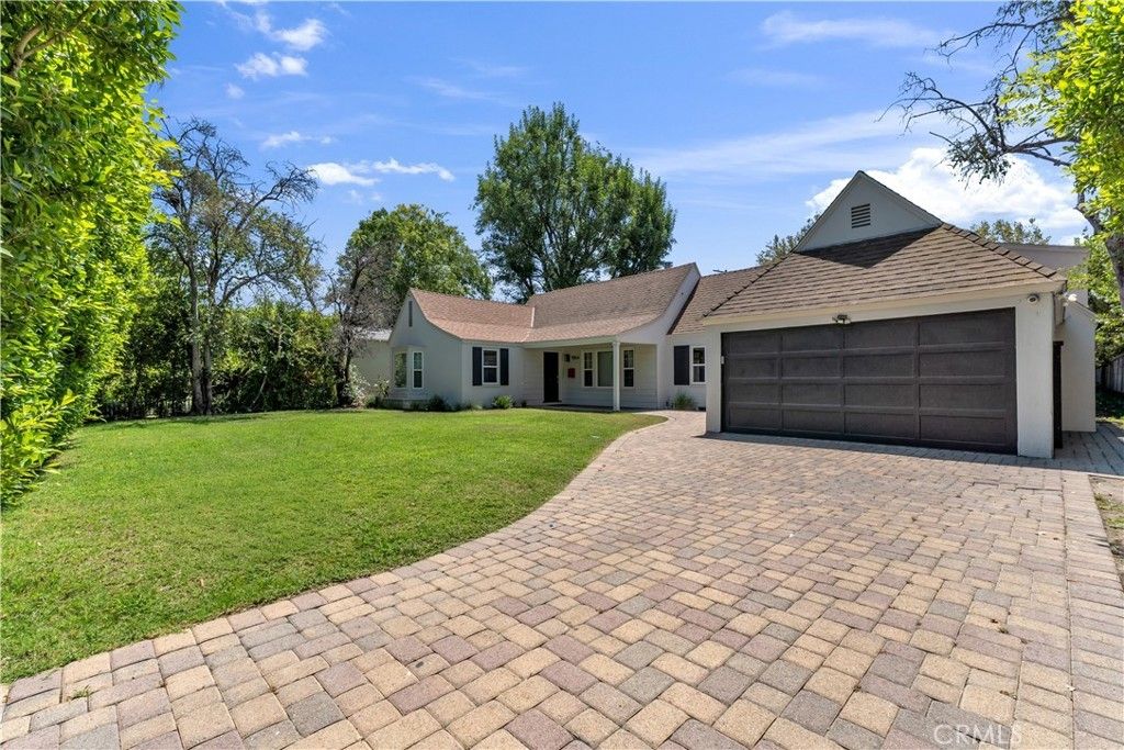 11944 Hesby Street, Valley Village