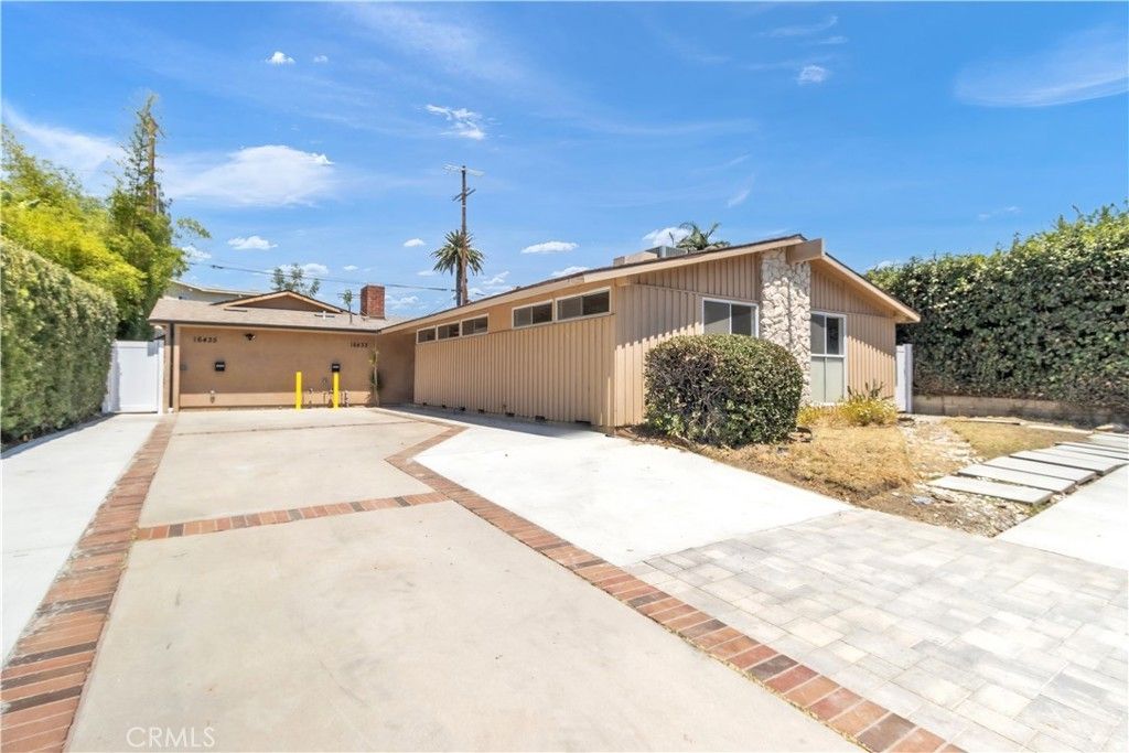 16433 Kingsbury Street, Granada Hills